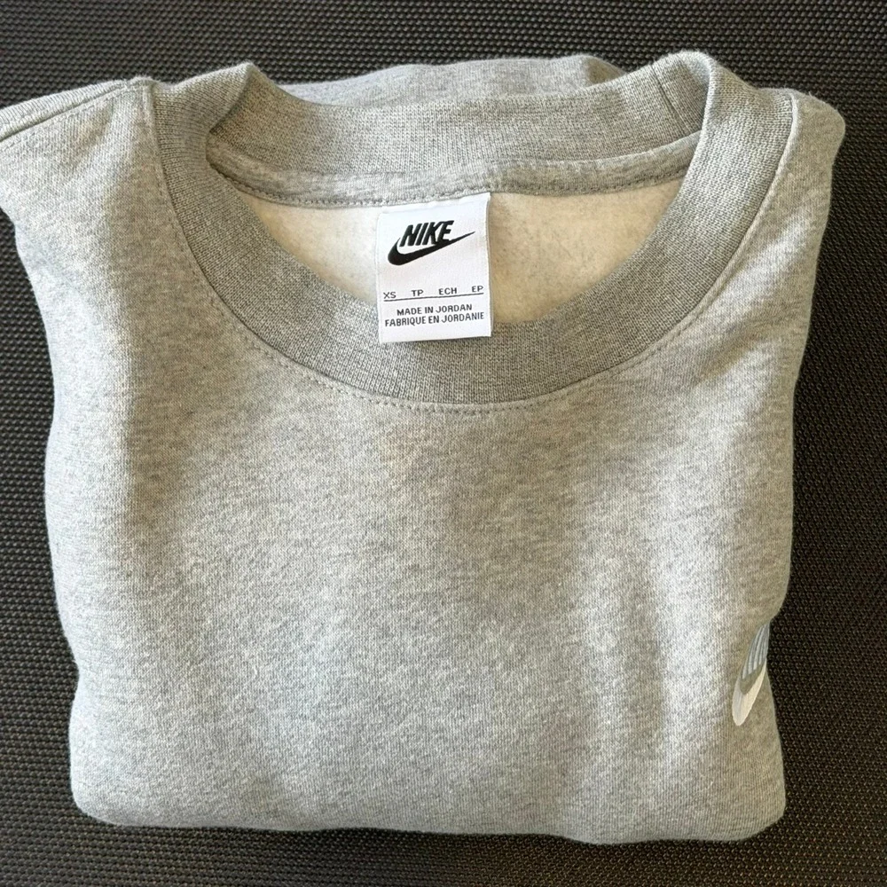 Nike Mens Sportswear Club Fleece Crewneck Sweatshirt Grey XS BV2662-063
